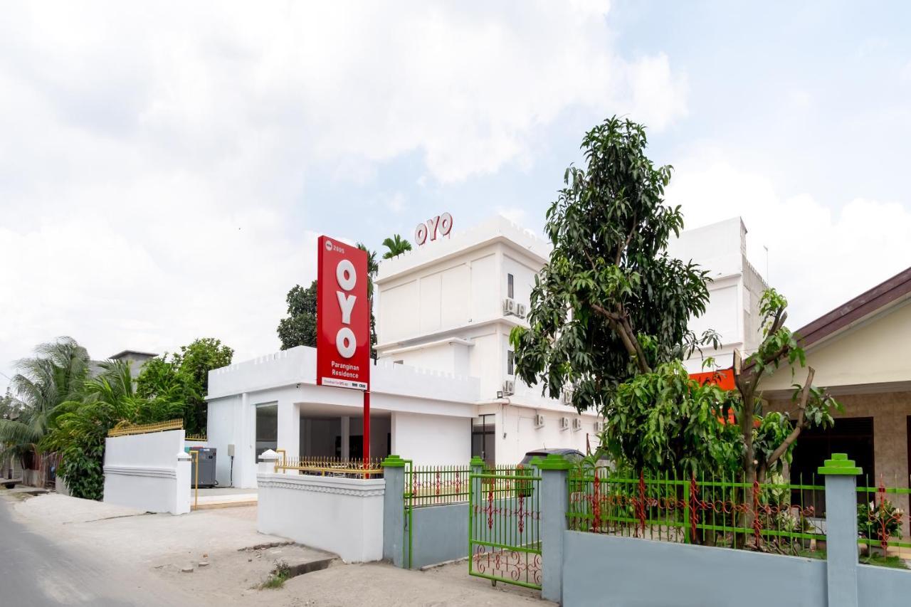 Oyo 2895 Paranginan Residence Медан Екстериор снимка